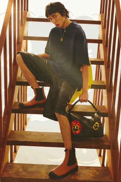 Look 16